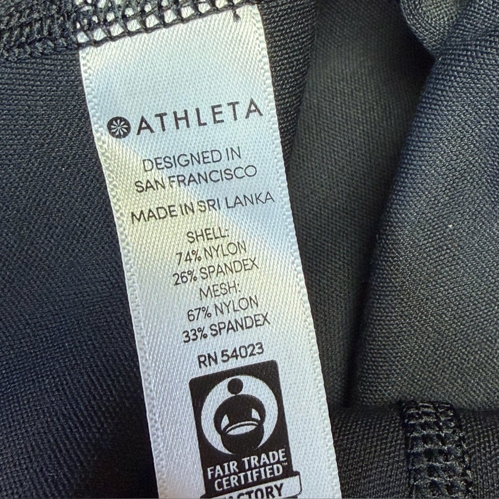 Athleta All In Capri Cropped Leggings Stash Pockets Black Womens Small - Picture 11 of 11